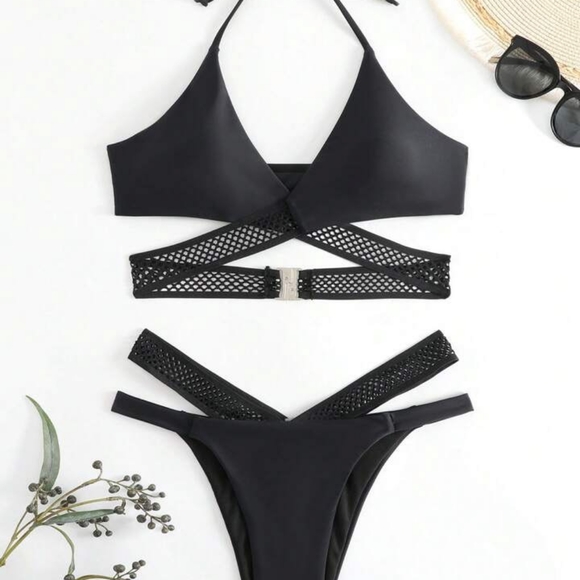 Criss Cross Halter Triangle Bikini SwimsuitSize XL (US 12/14) - Picture 4 of 8